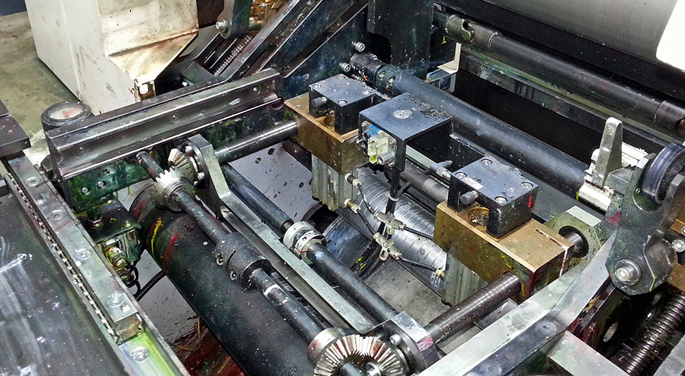 tiskarski stroj po peskanju s suhim ledom