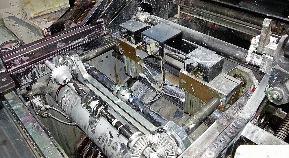 umazan tiskarski stroj